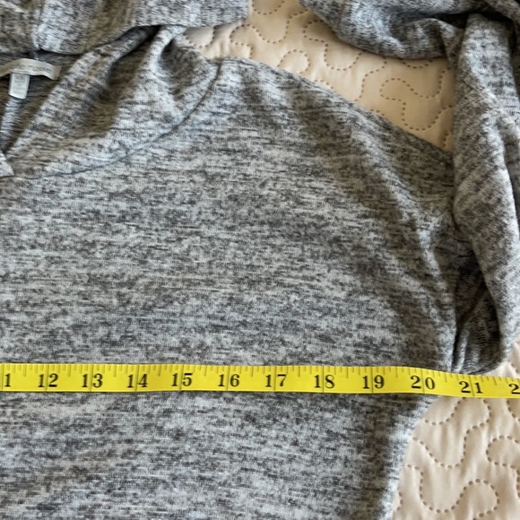 Charlotte Russe Gray Hoodie Size X Small - Picture 8 of 11